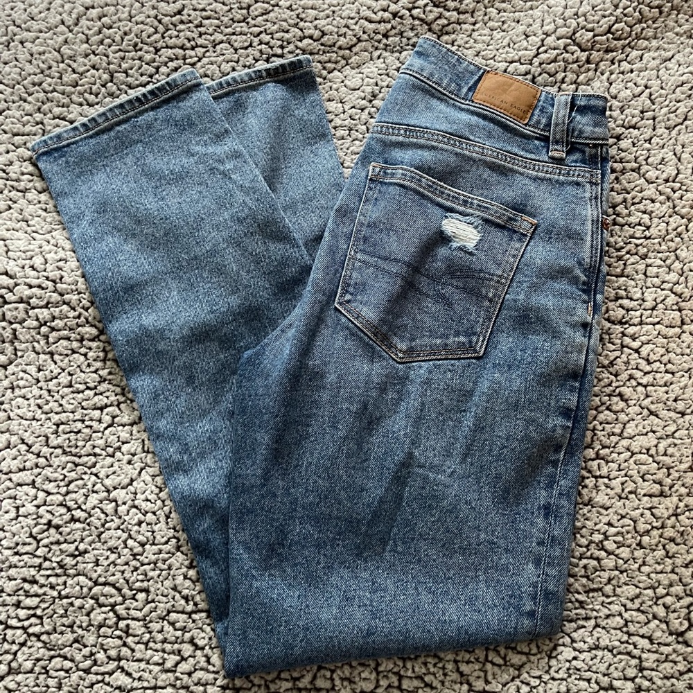 Like new AE mom jean